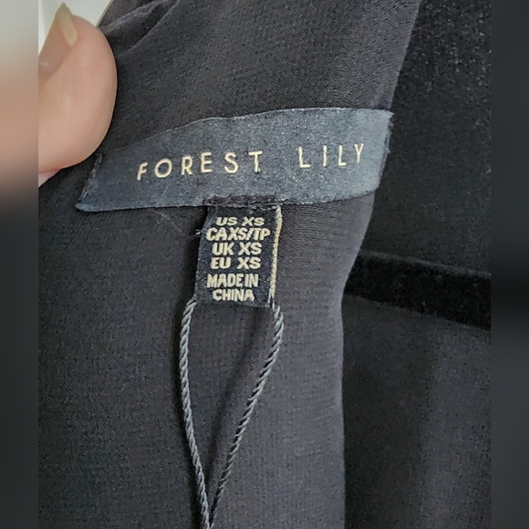 Forest Lily Elegant Timeless Classic Little Black Dress XS - Picture 7 of 8